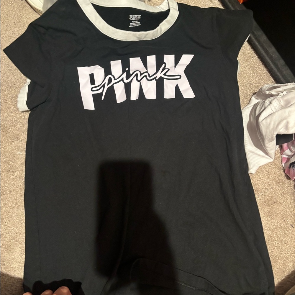 Pink tee